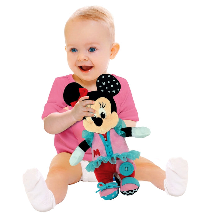 Baby Minnie Montessori: vísteme